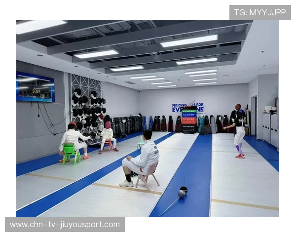 击剑专项训练强化节奏变化,选手移动更加灵活 击剑专项训练强化节奏变化,选手移动更加灵活