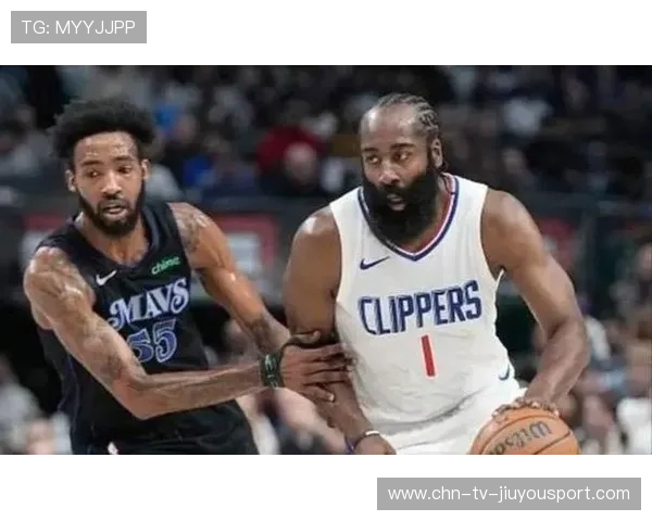 哈登连续三场高分仍难救快船！球队结构被骂爆