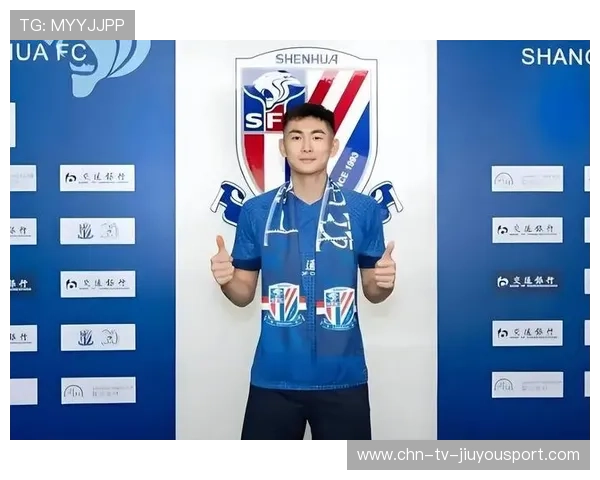 上海申花边后卫套上助攻,低平球横扫门前险些进网 上海申花边后卫套上助攻,低平球横扫门前险些进网